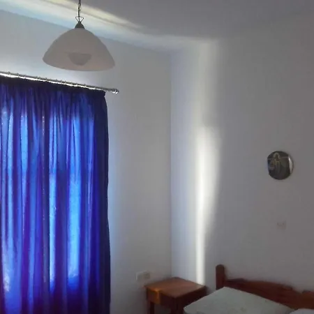 Nikos Apartament *