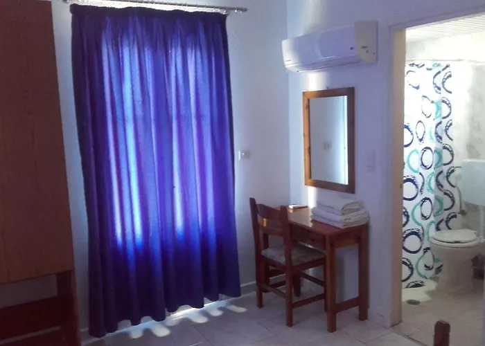 Nikos Daire Lefkos (Karpathos)