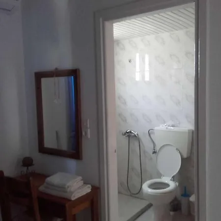 Nikos Apartament *